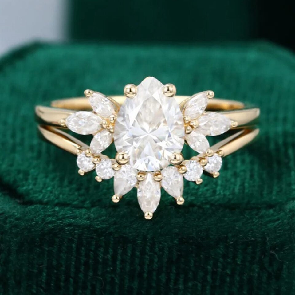 Yellow Gold Pear Shaped Moissanite Bridal Ring Set